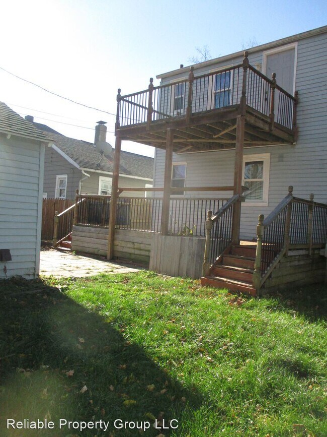 Building Photo - 4 br, 1.5 bath House - 2021 Electric Ave