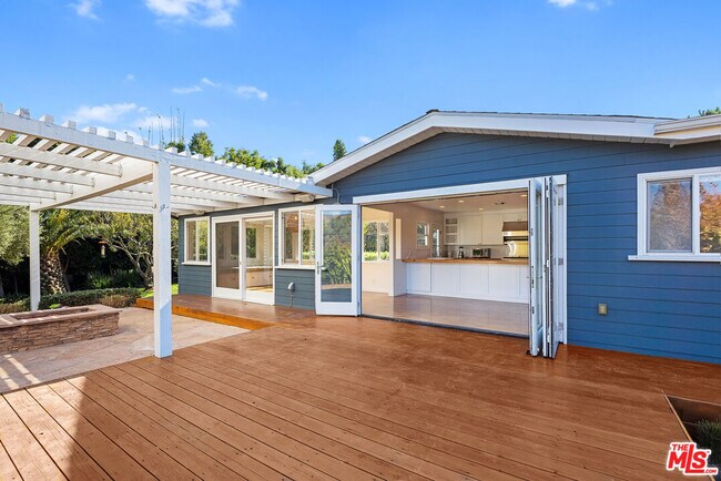 Foto del edificio - 6644 Wildlife Rd