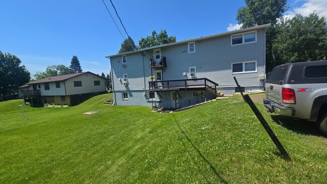 Building Photo - 818 2nd Ave