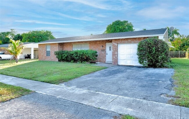 Foto del edificio - 2641 NW 44th Ave