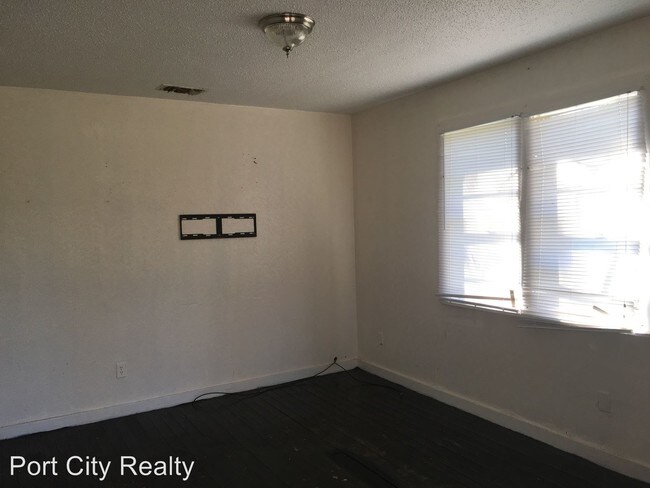 Foto del edificio - 2 br, 1 bath House - 4145 Mayfield St