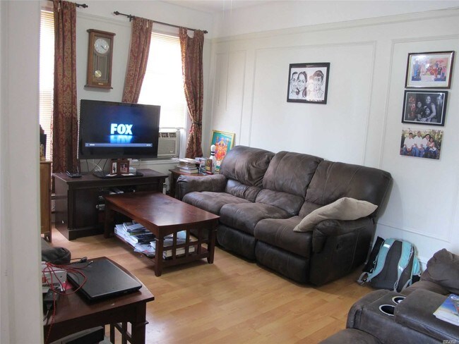 Foto del edificio - 32-57-57 86th St
