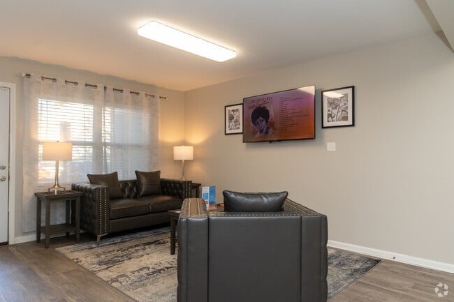 Leasing Office - Pleasant View Apartments