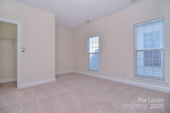 Foto del edificio - 5111 Alysheba Dr