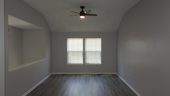 Foto del edificio - 3bed 1.5 bath Townhome in East Independence