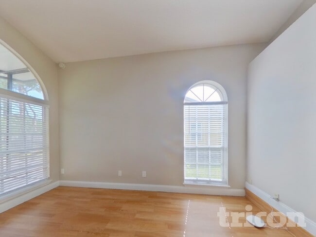 Foto del edificio - 10629 Satinwood Cir