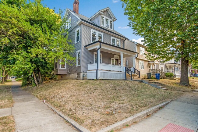 Building Photo - 62 Frambes Ave