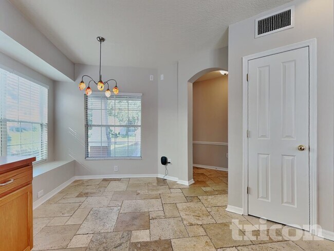 Foto del edificio - 3523 Hunting Creek Loop