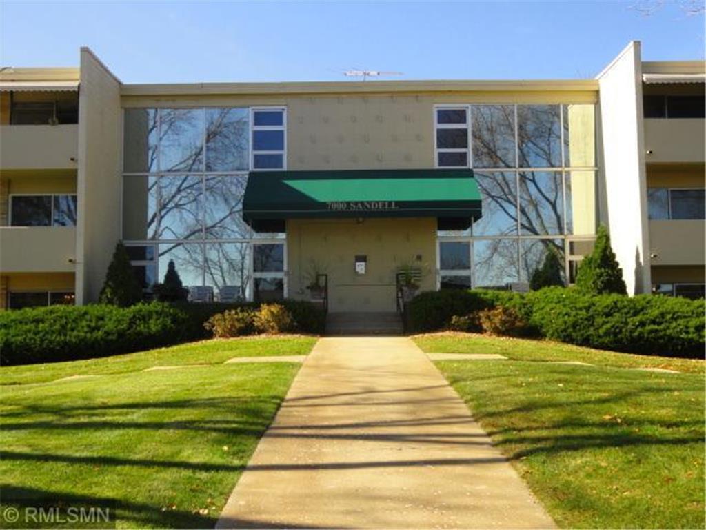 Primary Photo - 7000 Sandell Ave