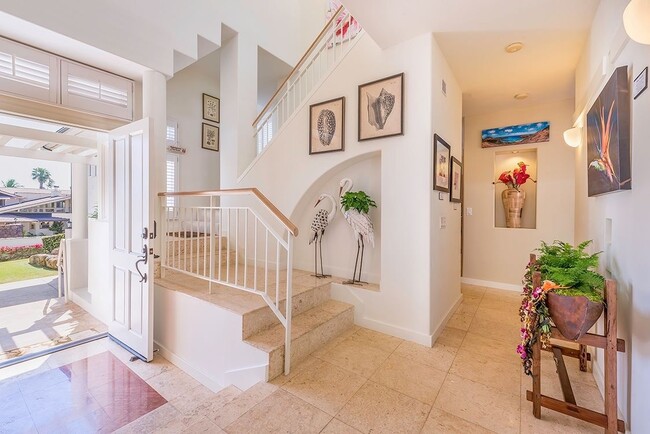 Photo - 542 Ahina St House