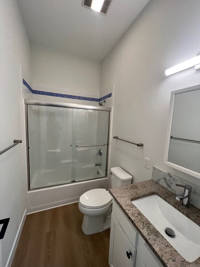 Building Photo - Beautiful 2 Bedroom 2 Bath Apartment on Ma...