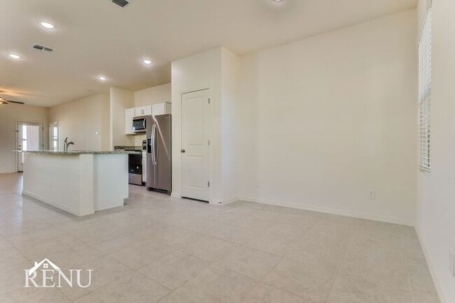 Building Photo - 18371 Conquistador Dr