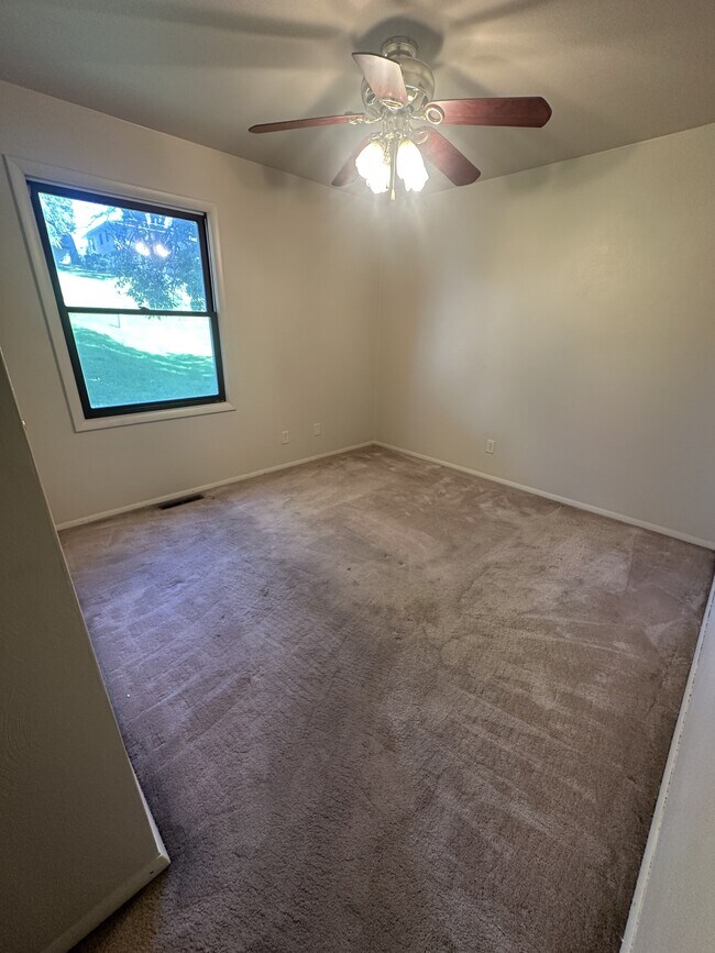 Foto del edificio - 3273 Kensington Pl