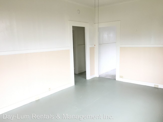 Building Photo - 62 Barenaba Ln