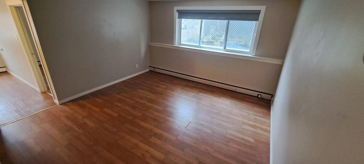 Photo principale - 10734-108 108 St NW