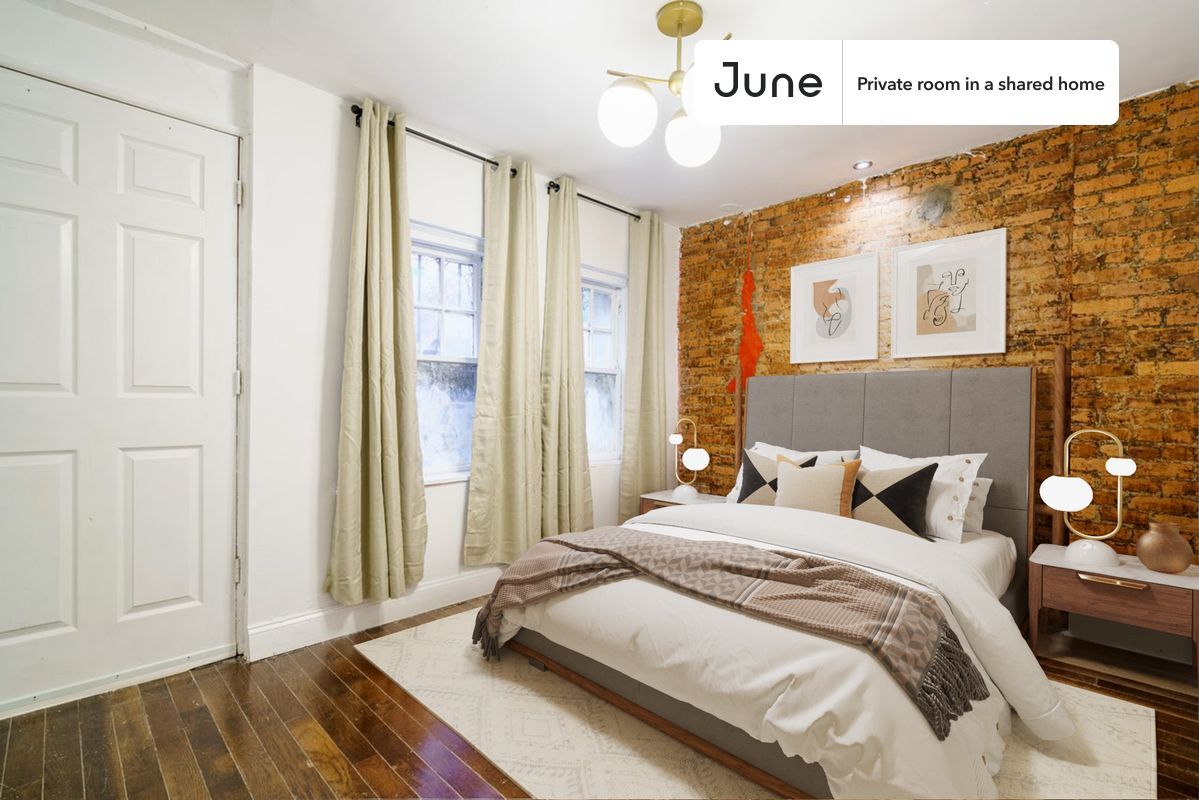 Primary Photo - Room in Shared 5 bed/1.5 bath home