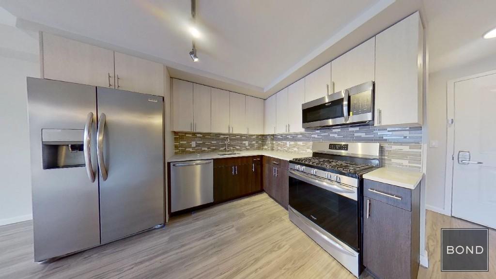 17802 Hillside Avenue Unit 308, Queens, NY 11432 Room for Rent in Queens, NY