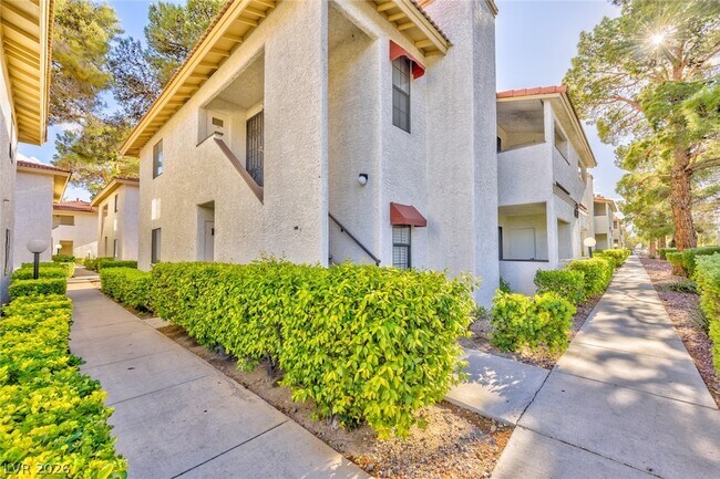Foto del edificio - 6617 W Tropicana Ave