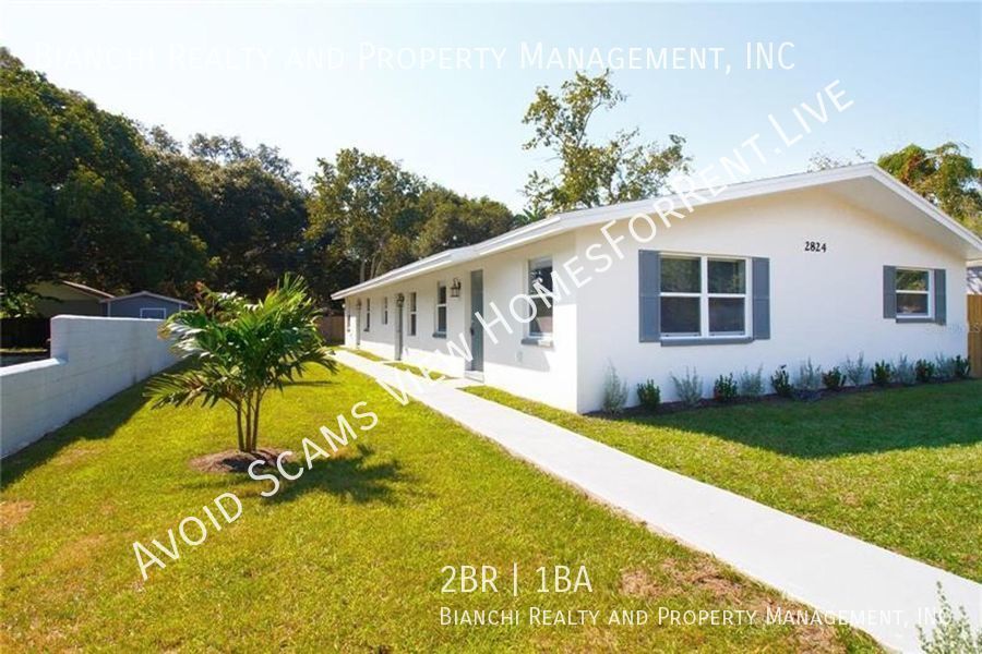 Primary Photo - 2/1 Duplex Largo with shared laundry