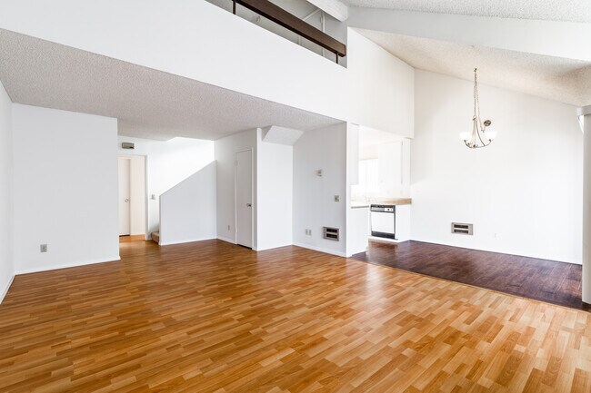 Foto del edificio - 2655 30th St