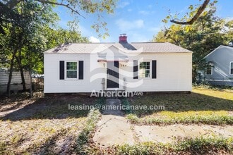 Building Photo - 104 Bowden Dr