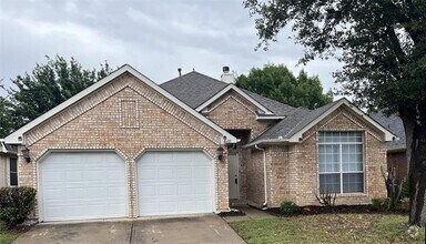 Building Photo - 4601 Mustang Dr