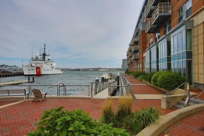 Foto del edificio - 5 Battery Wharf St