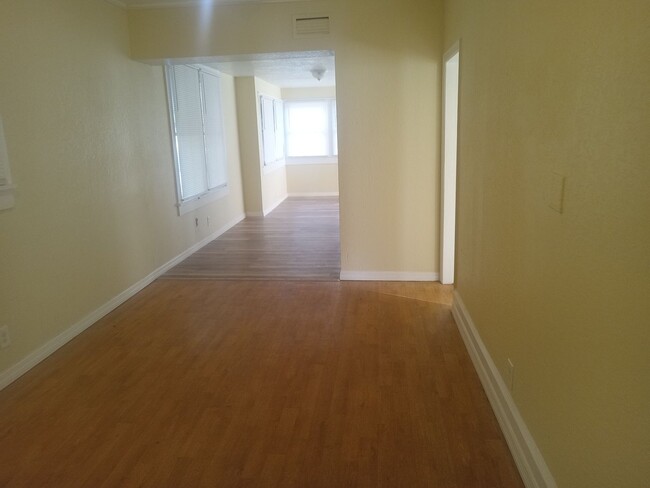 Foto del edificio - Move in special-  1/2 off first months rent