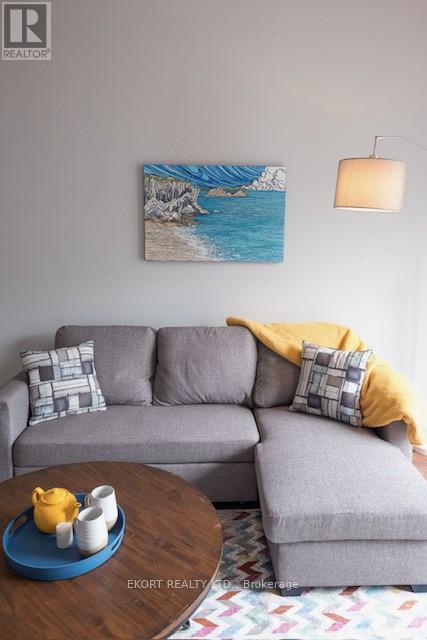 Building Photo - 254 Picton Main St