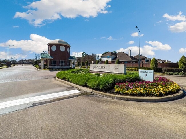 Building Photo - 5718 Indigo Trails Dr