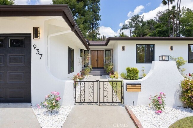 Foto del edificio - 937 Misty Isle Dr