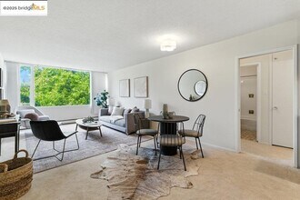 Building Photo - 2601 College Ave