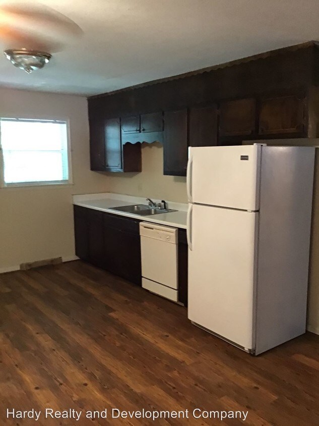 Foto del edificio - 365 Plaza Dr