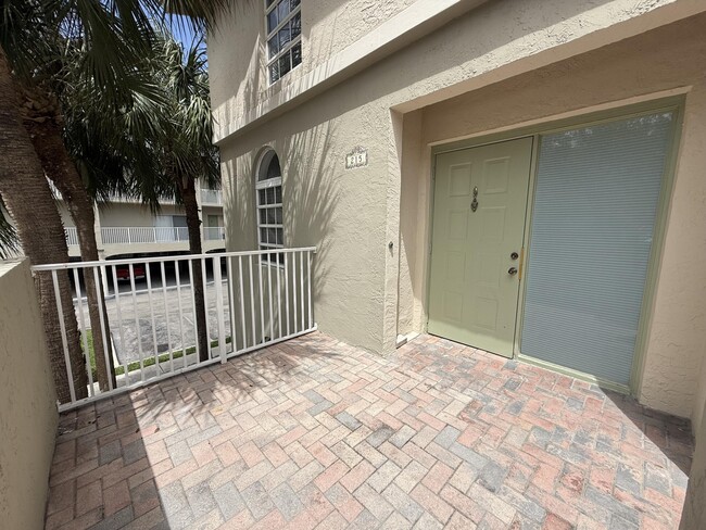 Building Photo - 2381 NE 14th Street Causeway