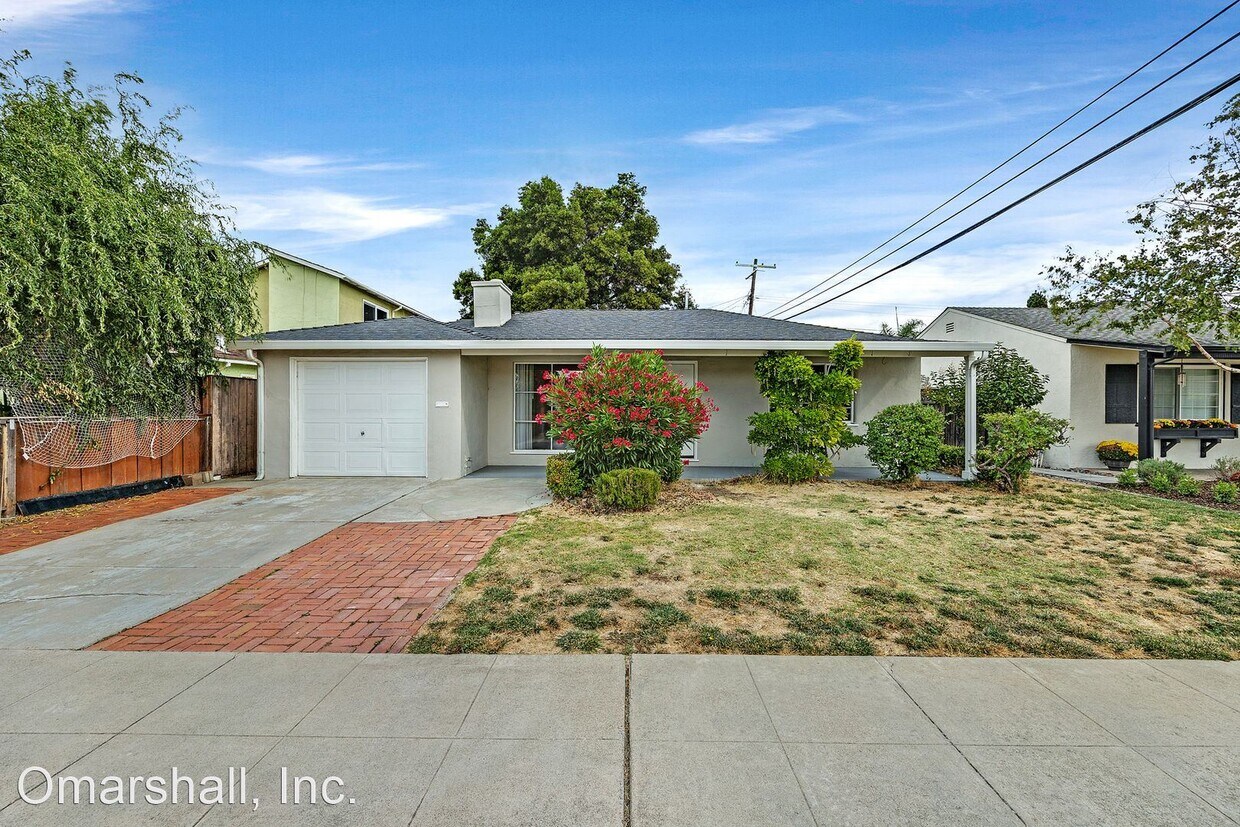 Primary Photo - 2 br, 1 bath House - 3909 Regan Drive
