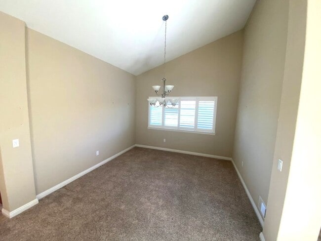 Building Photo - Foxenwood Garden Villa home 2 bedroom + a office