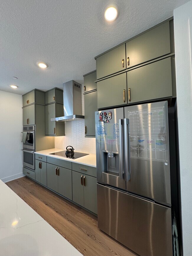 Foto del edificio - 15309 Hamlin Park Dr
