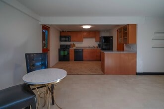 Building Photo - 540 N 83rd St