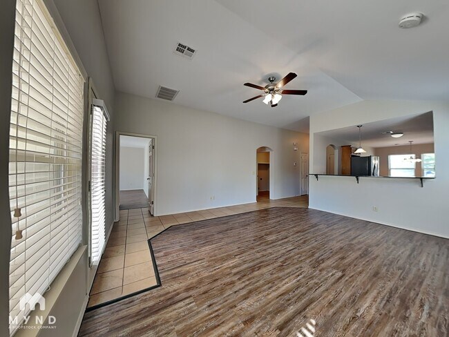 Building Photo - 14617 Moon Daisy Dr