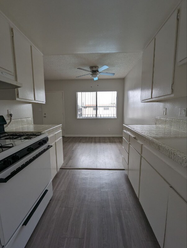 Foto del edificio - 1135 N Campus Ave