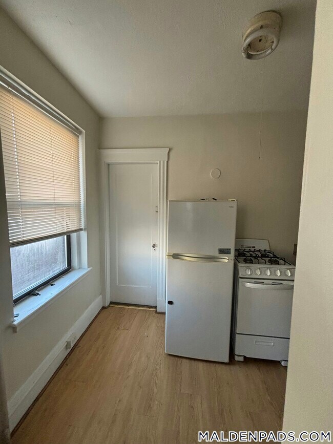 Foto del edificio - 349 Pleasant St