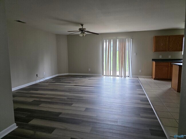 Foto del edificio - 187 Farmington Dr