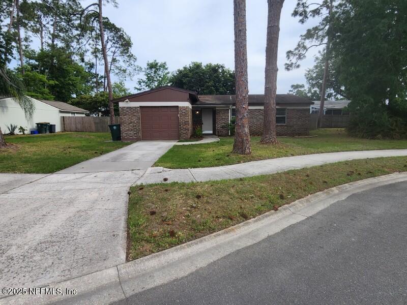 Foto principal - 11464 Pine Forest Ct