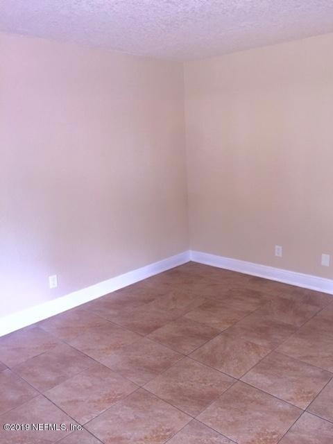 Foto del edificio - Move in ready 2/2.5 condo in ORANGE PARK