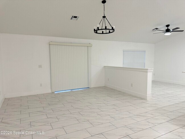 Building Photo - 1013 Hammacher Ave SW