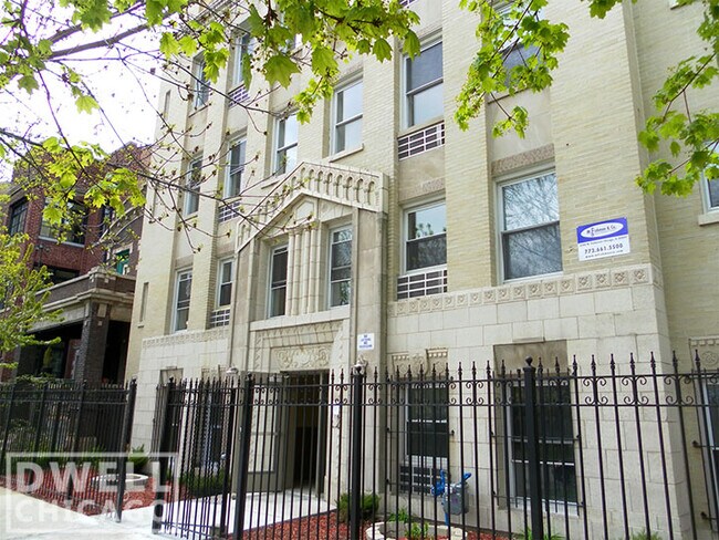 Foto del edificio - 1840 N Humboldt Blvd