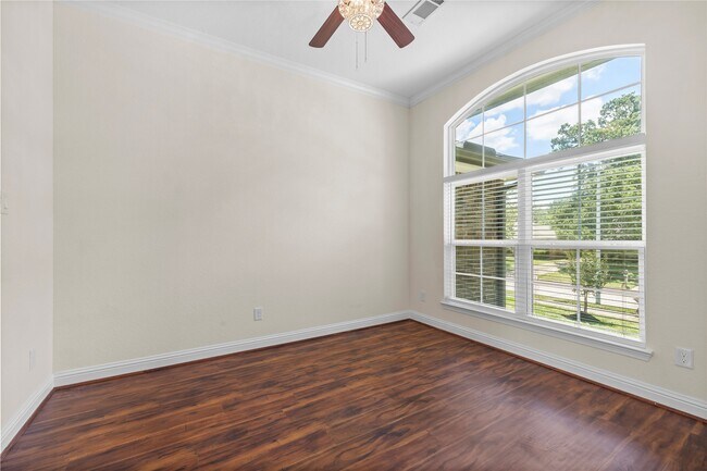Building Photo - 7214 Deep Forest Dr