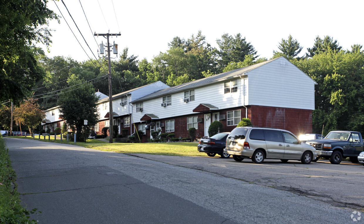 Primary Photo - Corral Apartments