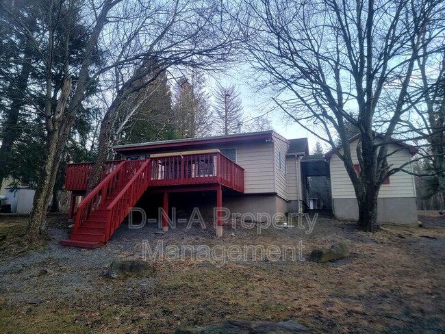 Foto del edificio - 247 Mountain Rd