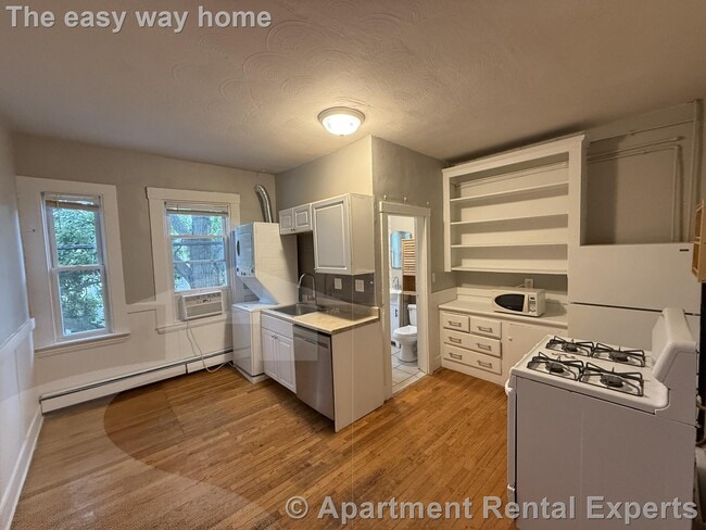 Photo - 150 Fifth St Unit #2 Apartment